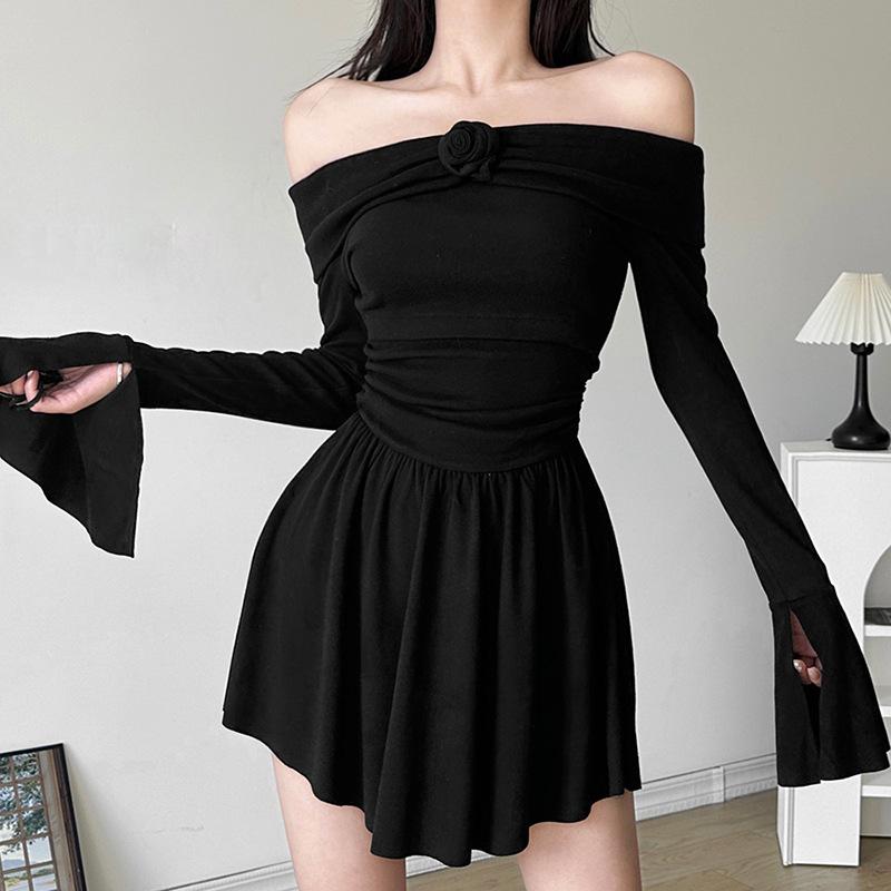 Flower applique off shoulder long flared sleeve slit mini dress – MUDSWEET