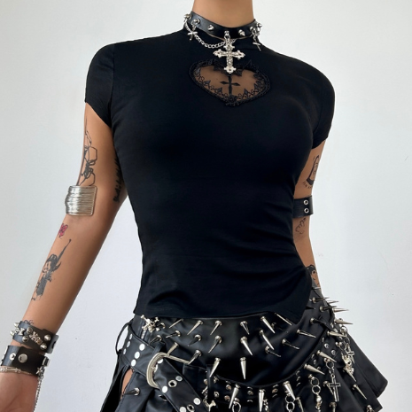 Short sleeve crewneck sweetheart pattern top