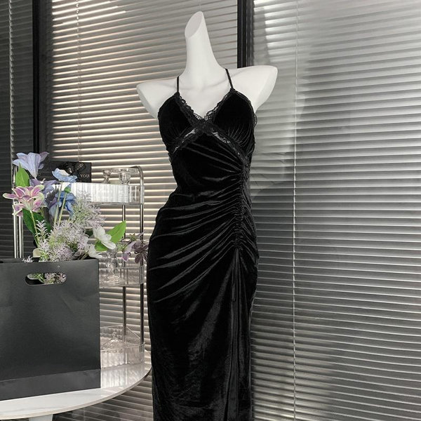 V neck butterfly applique ruched velvet cami maxi dress