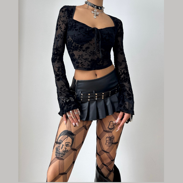 Long sleeve v neck print black top