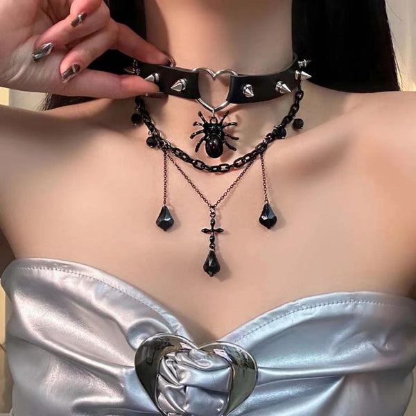 Spider rivet heart pendant PU leather layered choker necklace