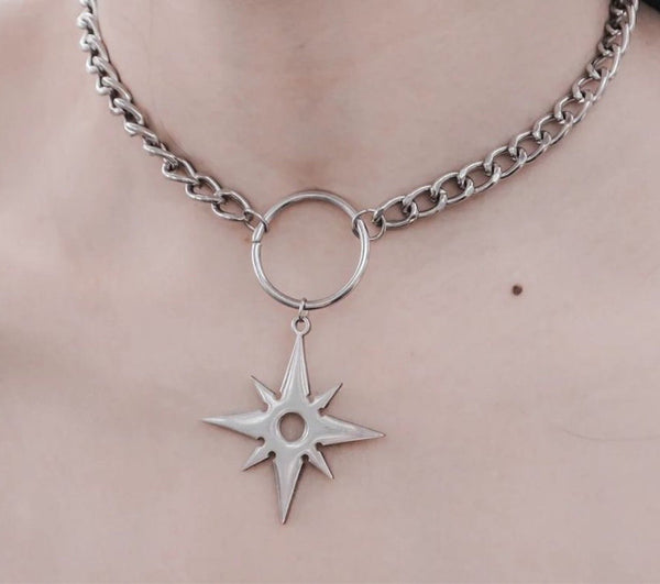 O ring metal chain star pendant choker necklace