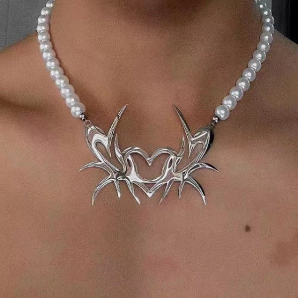 Heart decor faux pearl beaded choker necklace