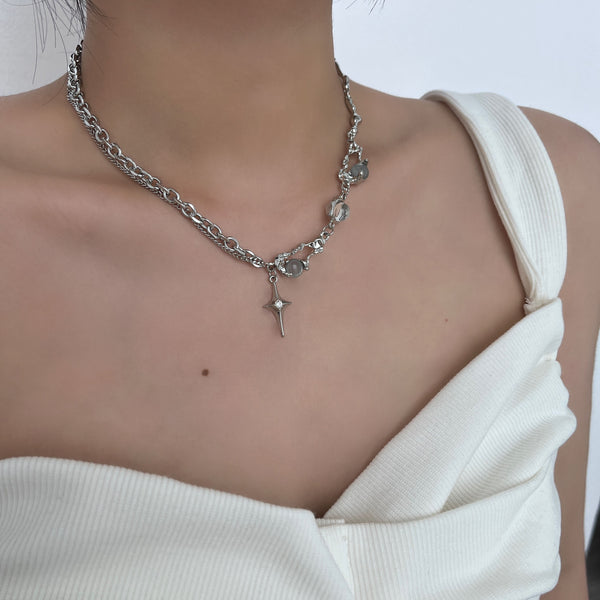 Stone irrgular pendant choker necklace